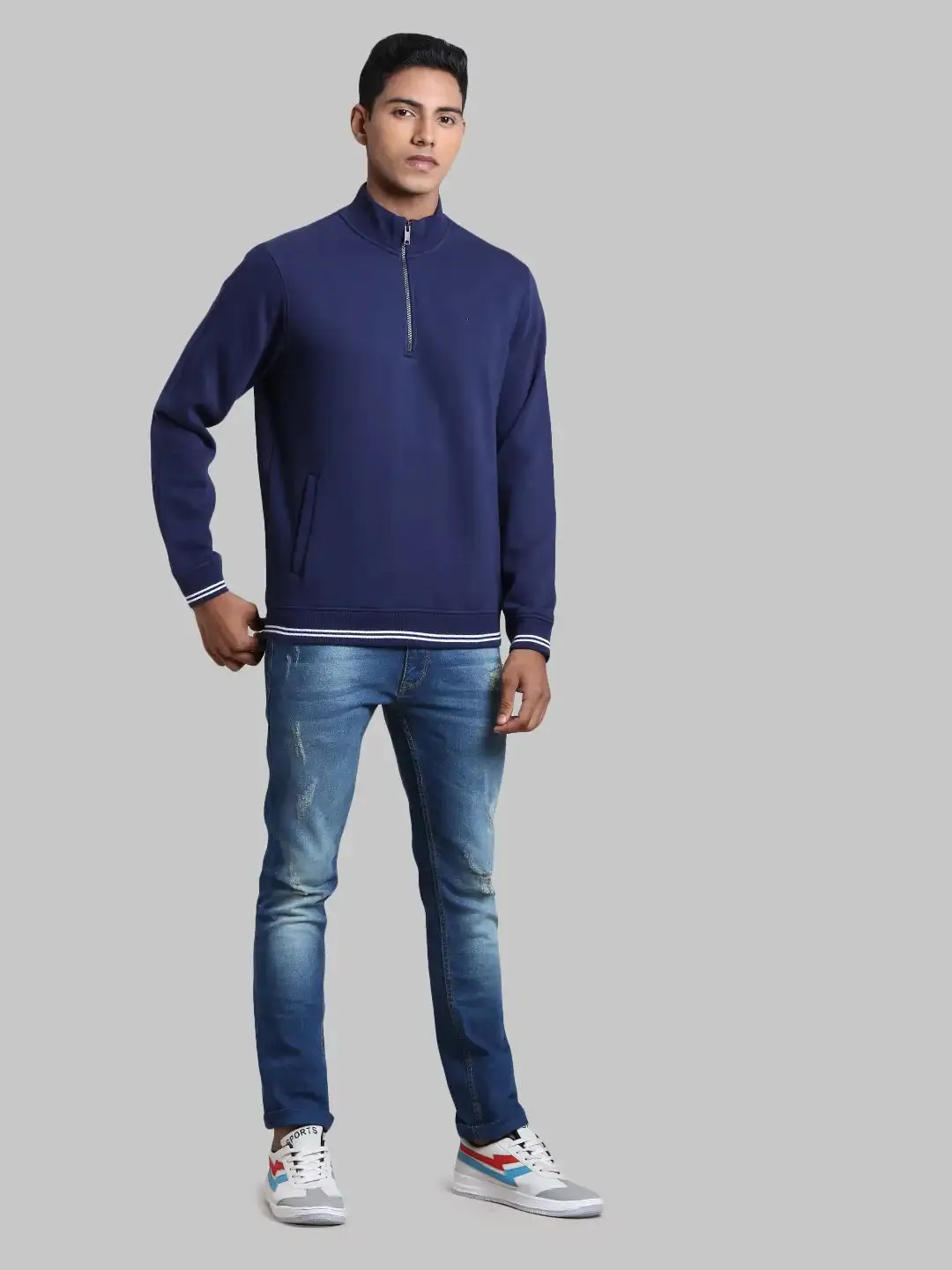 Men Blue Tailored Fit Solid Cotton Full Sleeve Henley Neck Collar Sweatshirts